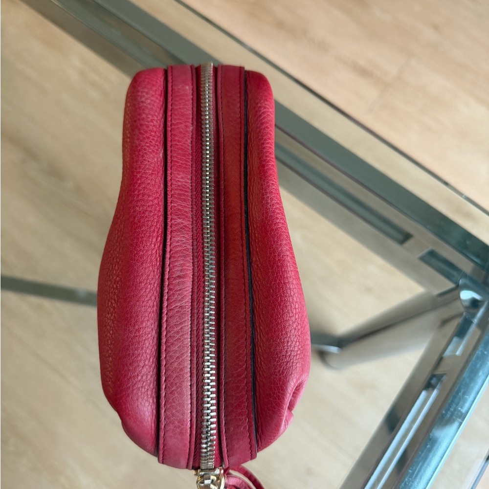 Gucci Red SoHo Pebbled Leather Cosmetic Case - Picture 2 of 5